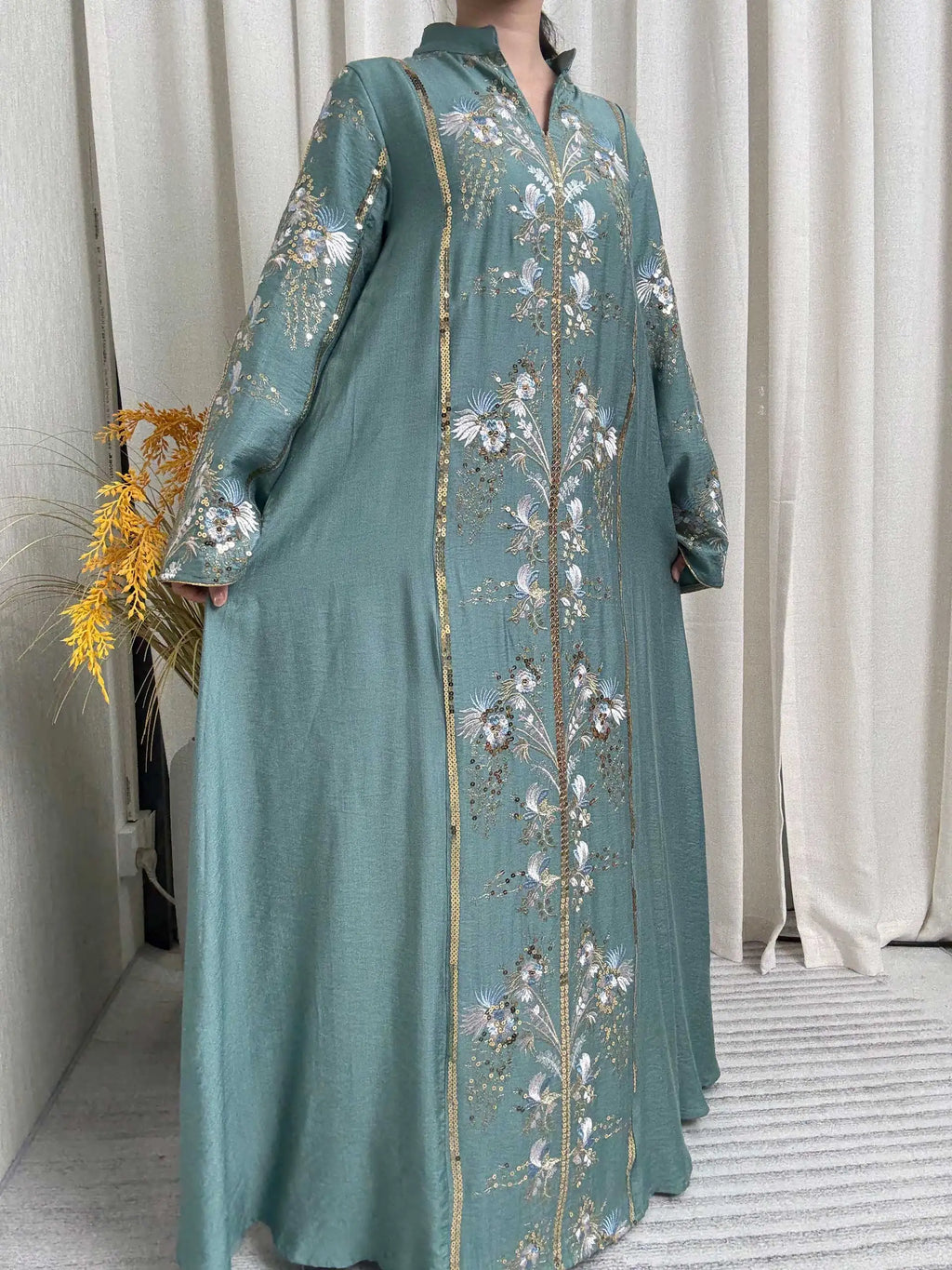 Floral Embroidery Muslim Abaya