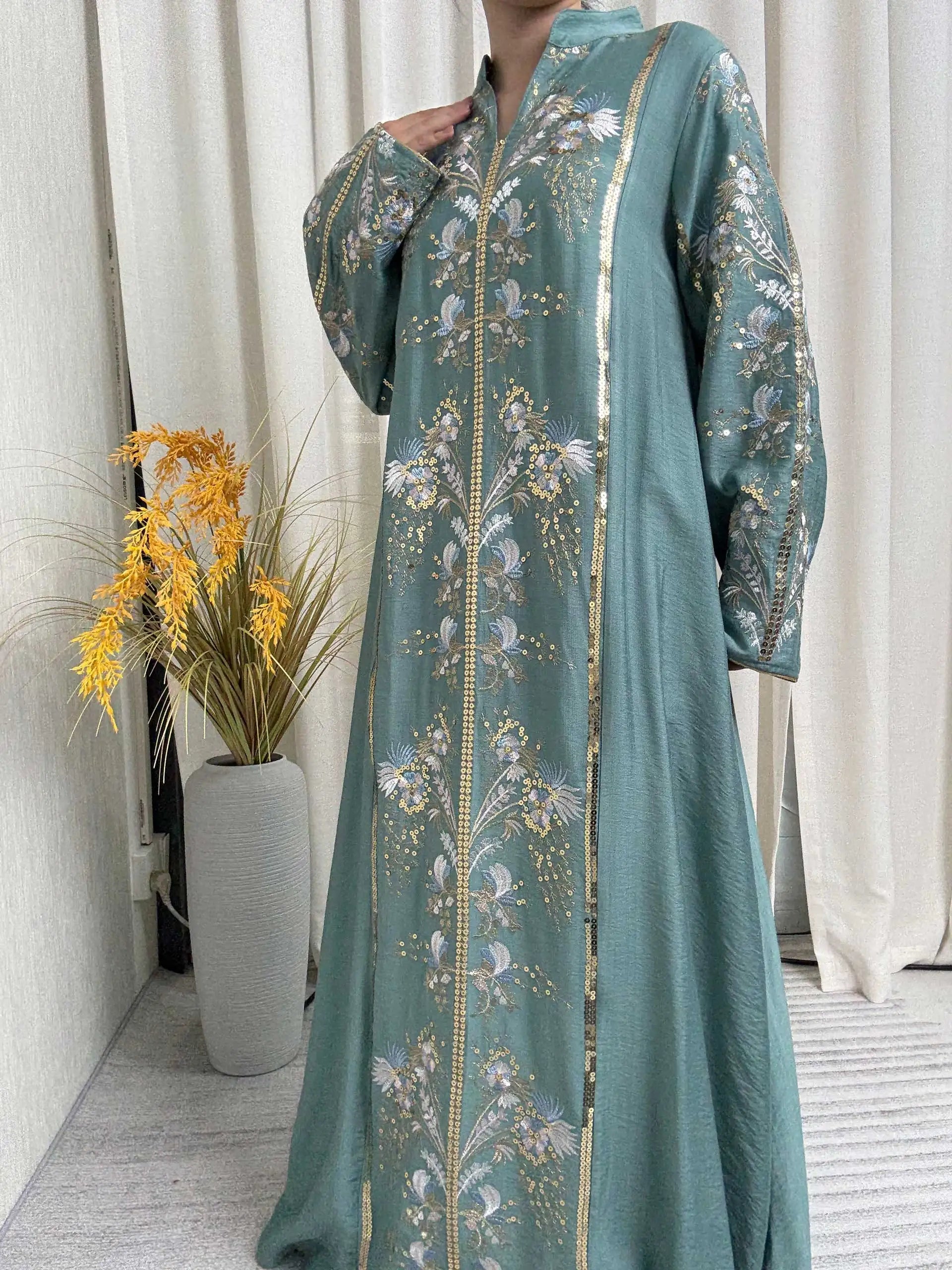 Floral Embroidery Muslim Abaya