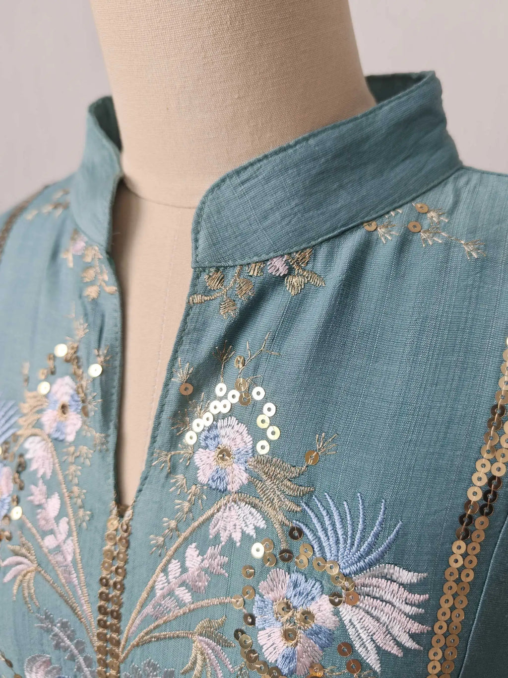 Floral Embroidery Muslim Abaya