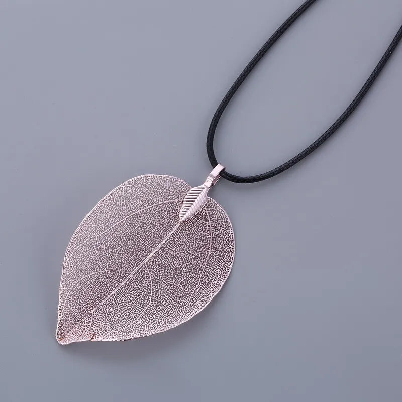 Nature-Inspired Leaf Necklace