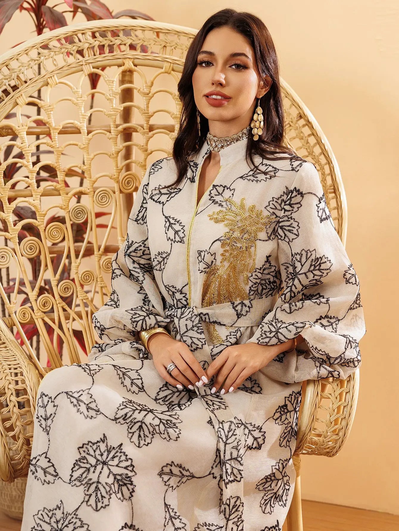 White Floral Embroidered Kaftan