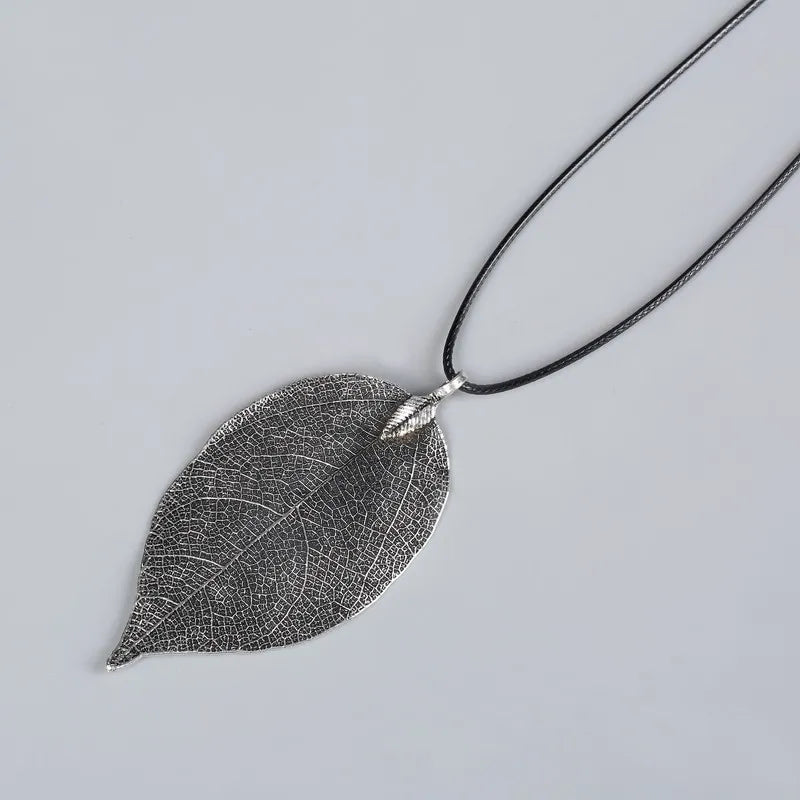 Nature-Inspired Leaf Necklace