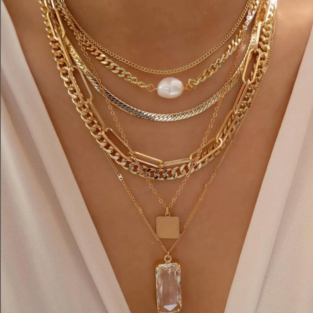 Multi-Layer Pendant Necklace Set