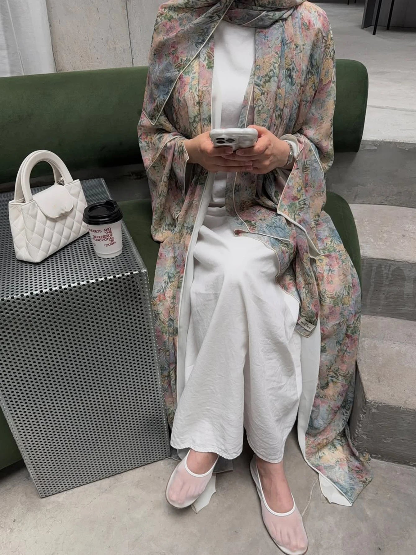 Middle Eastern Elegant Arabic Traditional Cardigan Long-Sleeved Floral Print