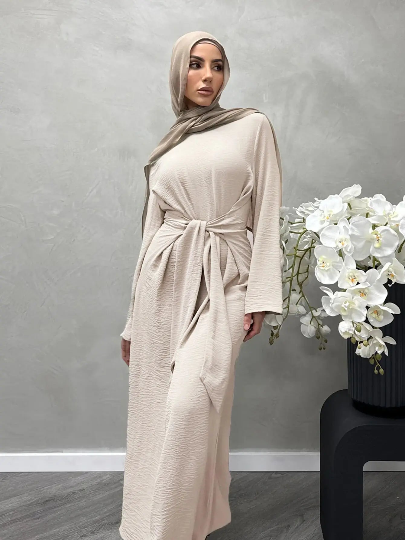 Saudi Style Belted Abaya