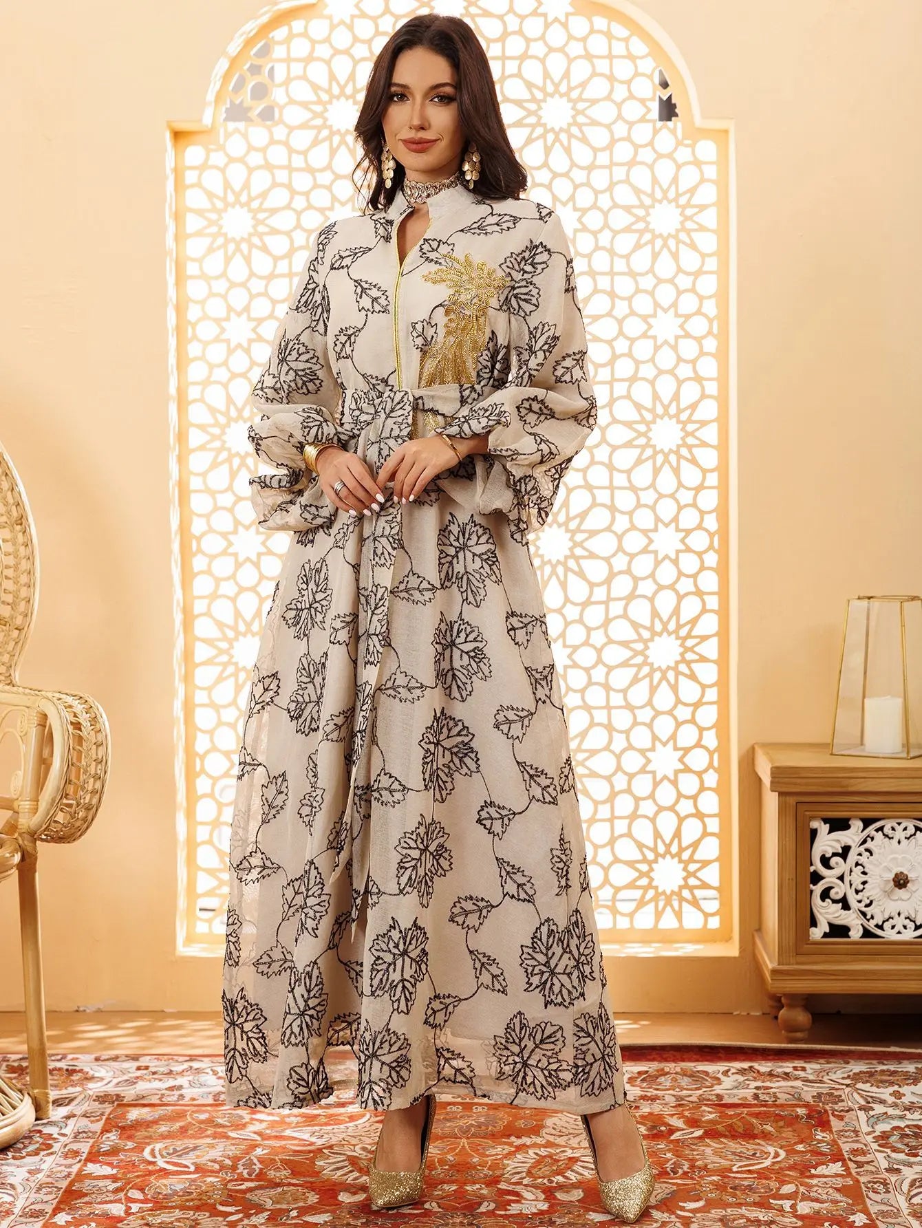 White Floral Embroidered Kaftan