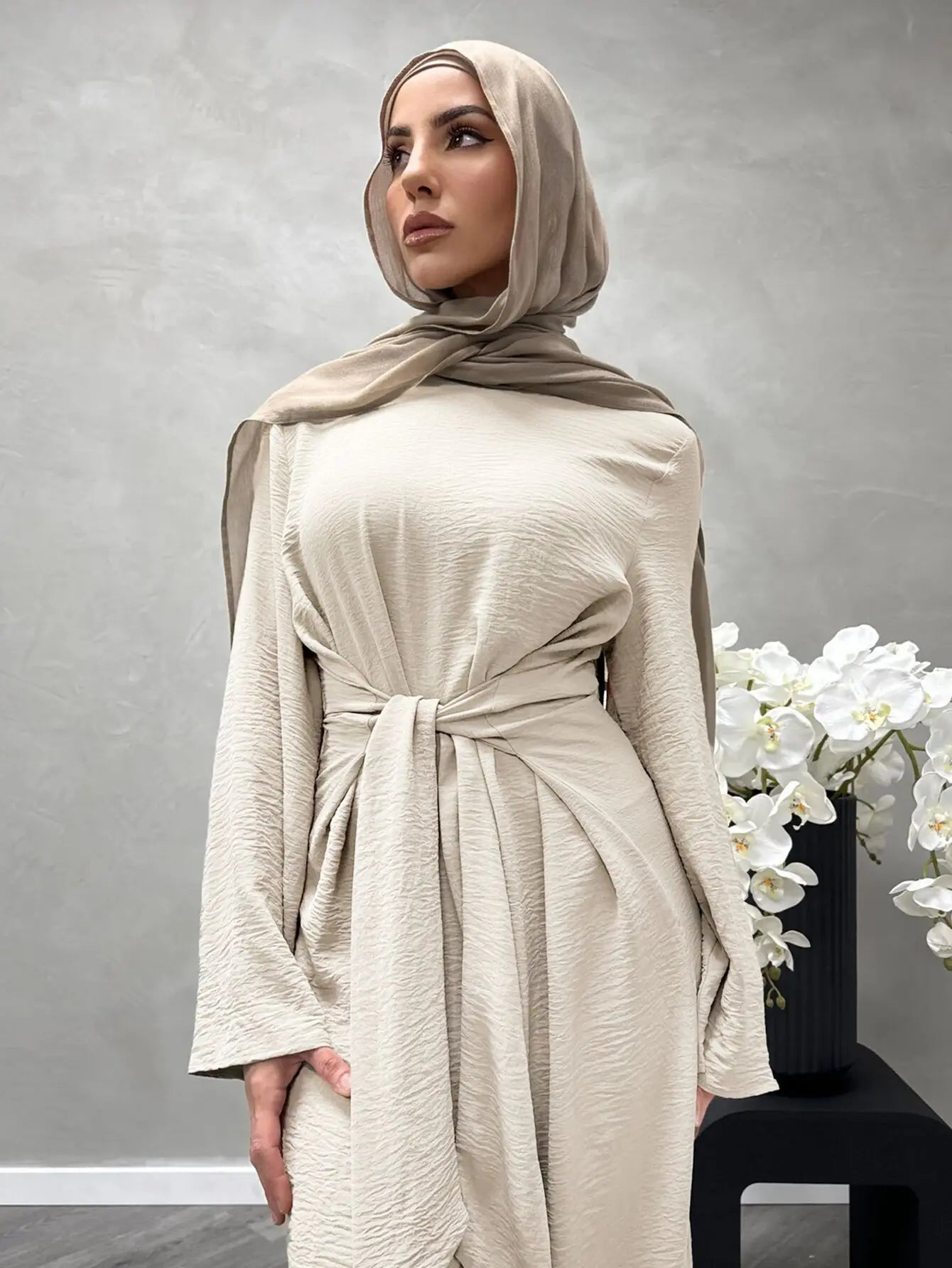 Saudi Style Belted Abaya