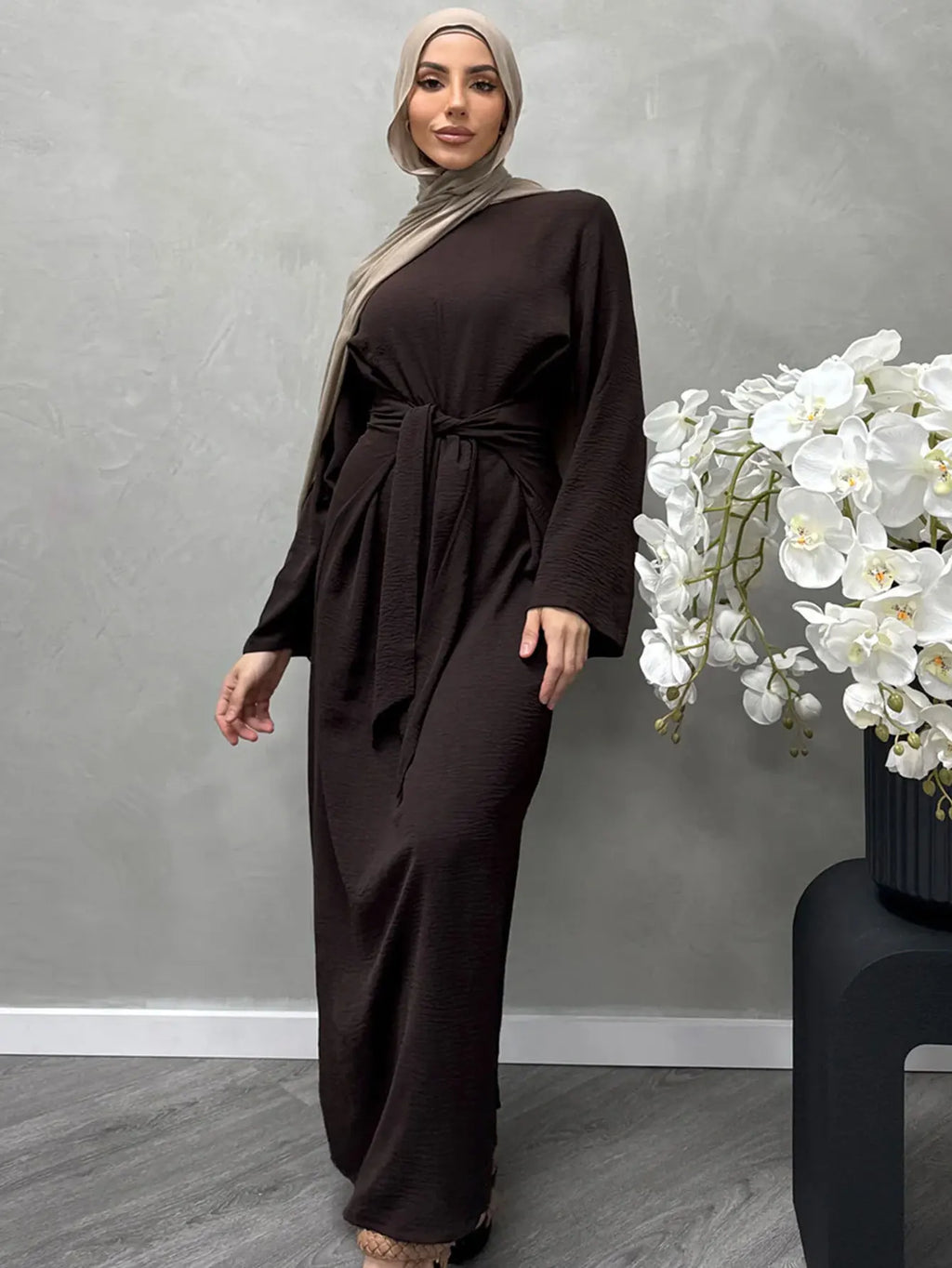 Saudi Style Belted Abaya