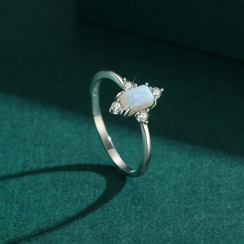 Elegant Silver Finger Ring