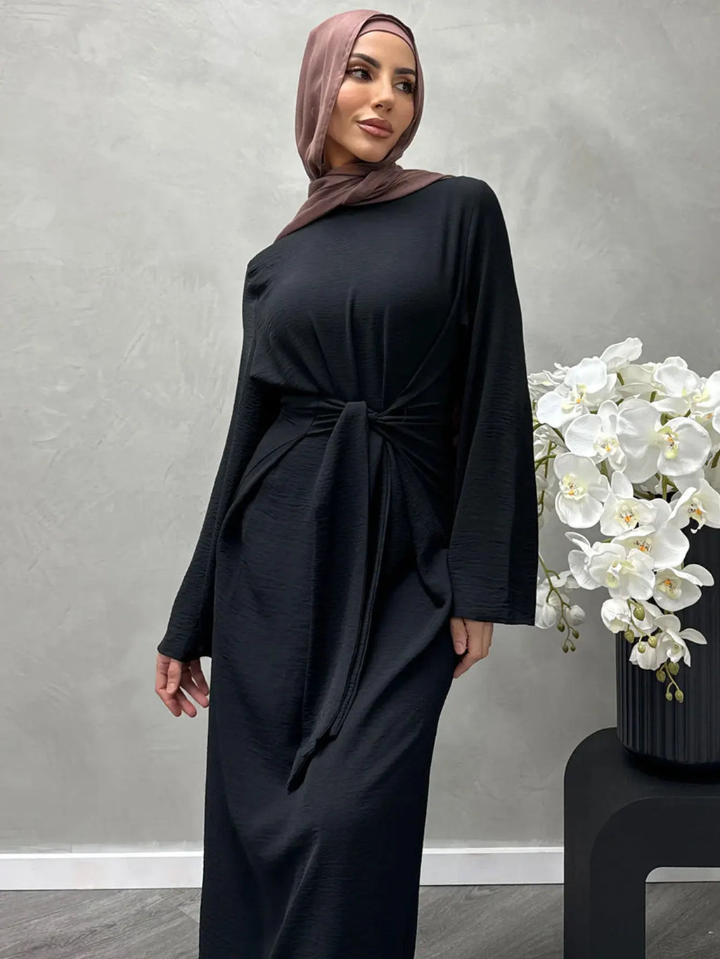 Saudi Style Belted Abaya