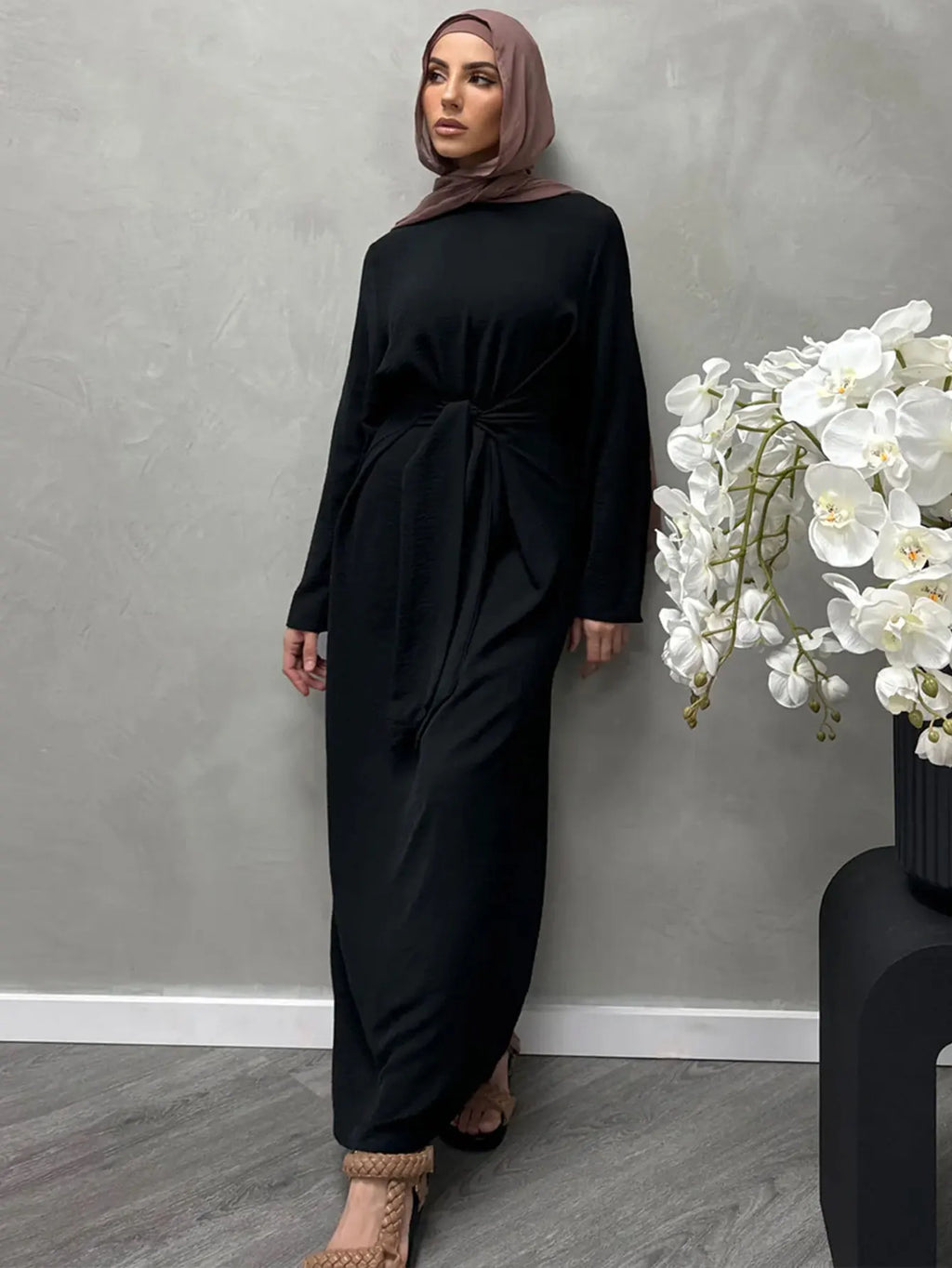 Saudi Style Belted Abaya