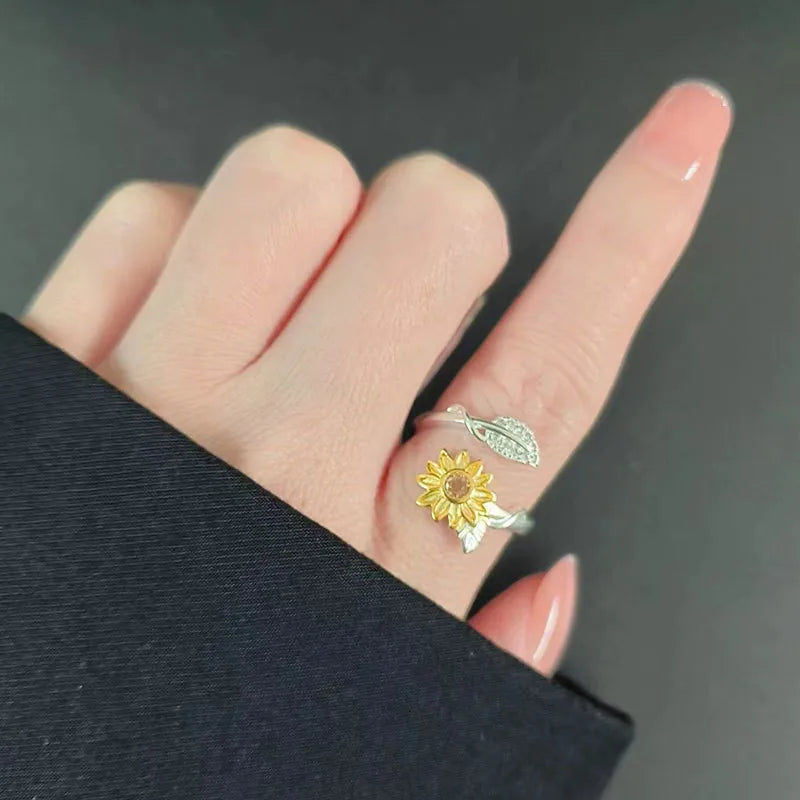 Floral Spinner Knuckle Ring