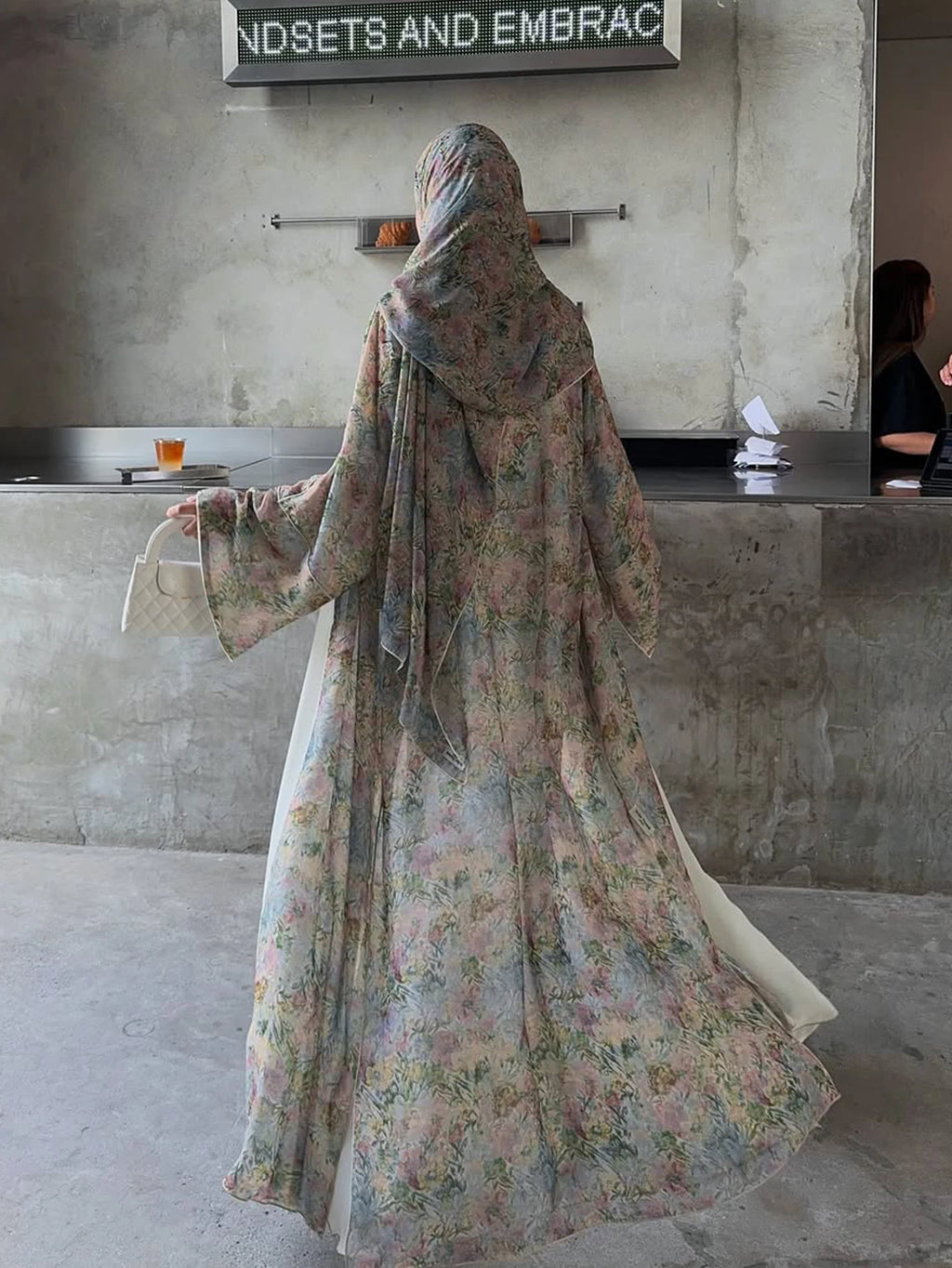 Middle Eastern Elegant Arabic Traditional Cardigan Long-Sleeved Floral Print