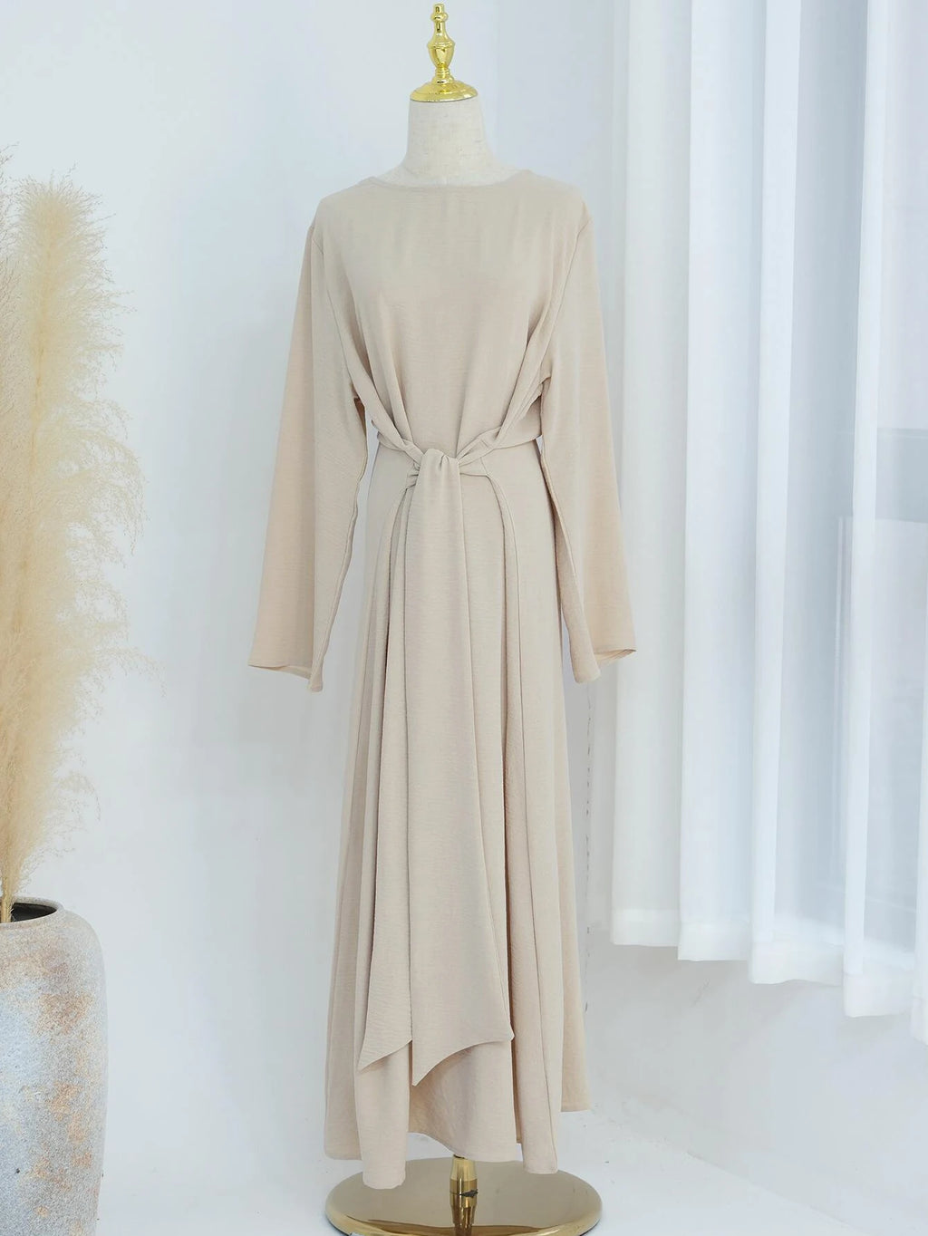 Saudi Style Belted Abaya