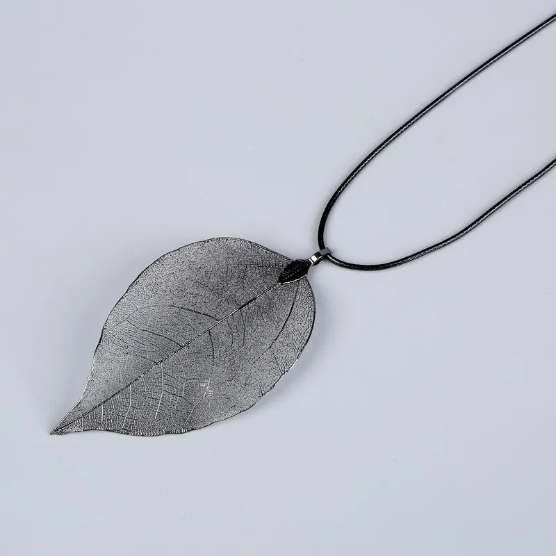 Nature-Inspired Leaf Necklace