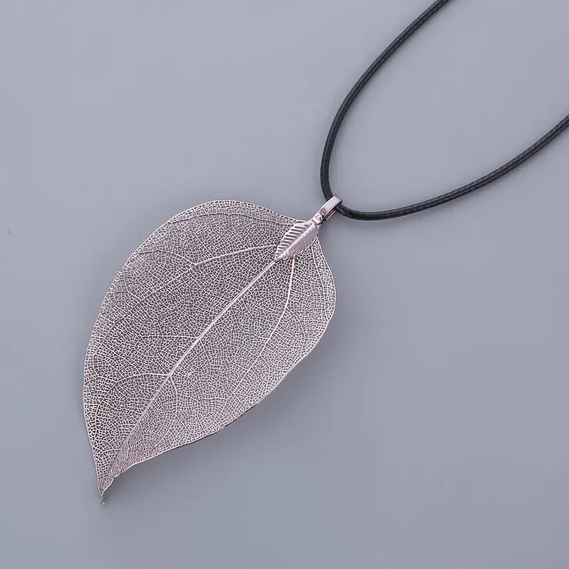 Nature-Inspired Leaf Necklace