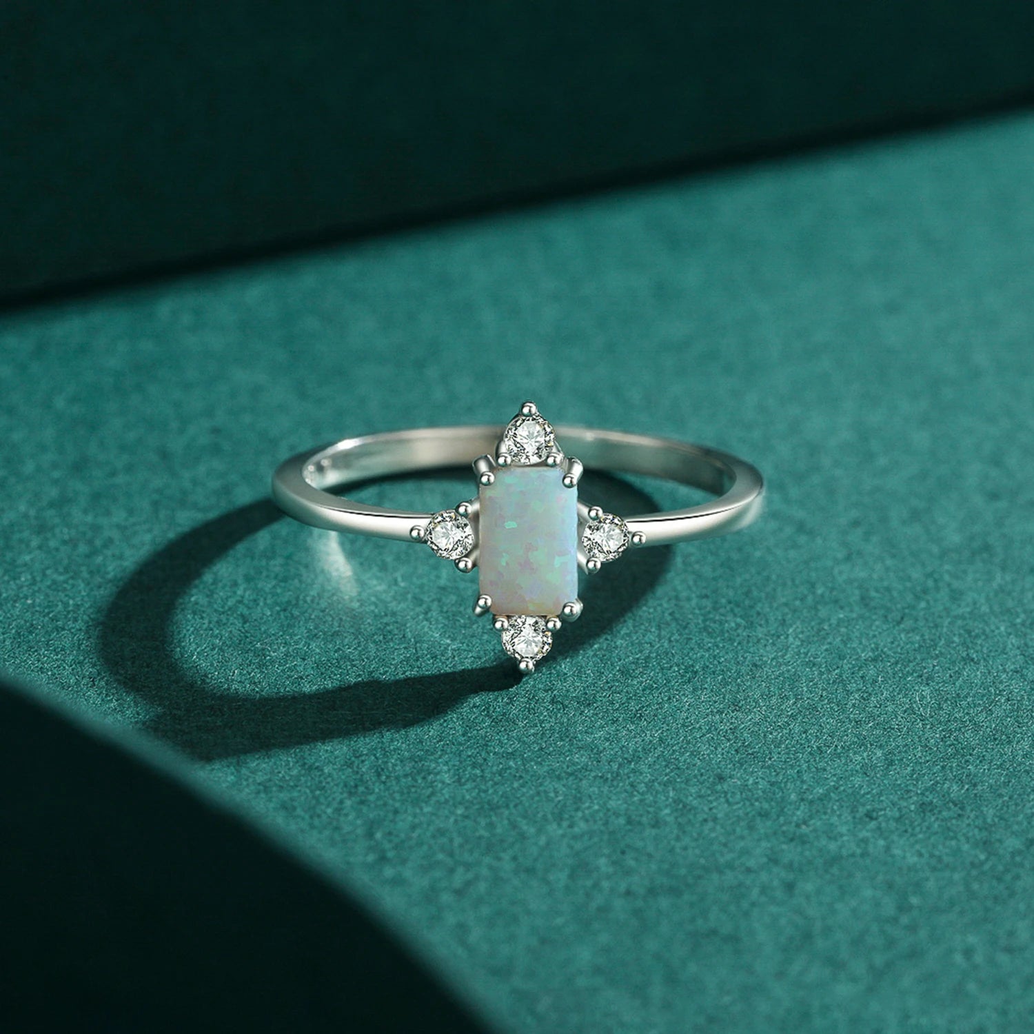 Elegant Silver Finger Ring